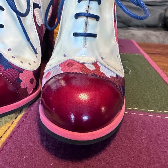 Fluvog Attic Bahiana Lace-Up Heel in Red Floral - Picture 3 of 10